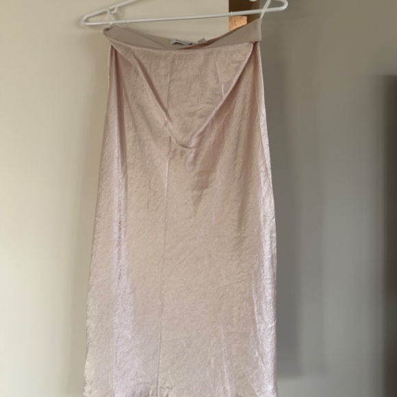 Aritzia Denude Satin Slip Skirt - Picture 4 of 5